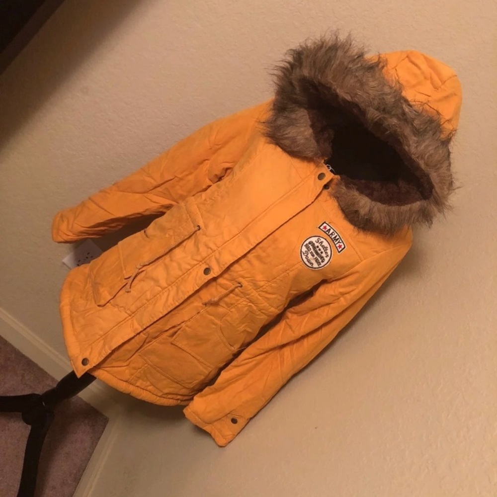 Faux Fur jackets 🛍available in all this colors